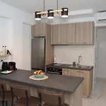 Elia Elegant - Centre, 5min Walk To Beach, Modern & New Larnaca