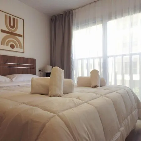 Διαμέρισμα Elia Elegant - Centre, 5min Walk To Beach, Modern & New