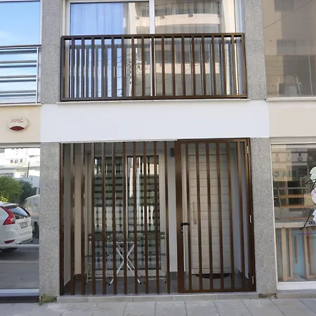 Elia Elegant - Centre, 5min Walk To Beach, Modern & New Apartamento Lárnaca